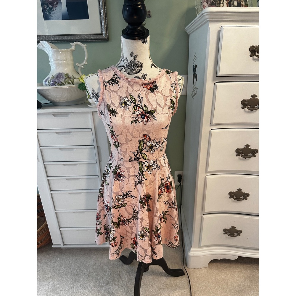 As U Wish Pink Floral Lace Fit and Flare Sleeveless Dress Medium